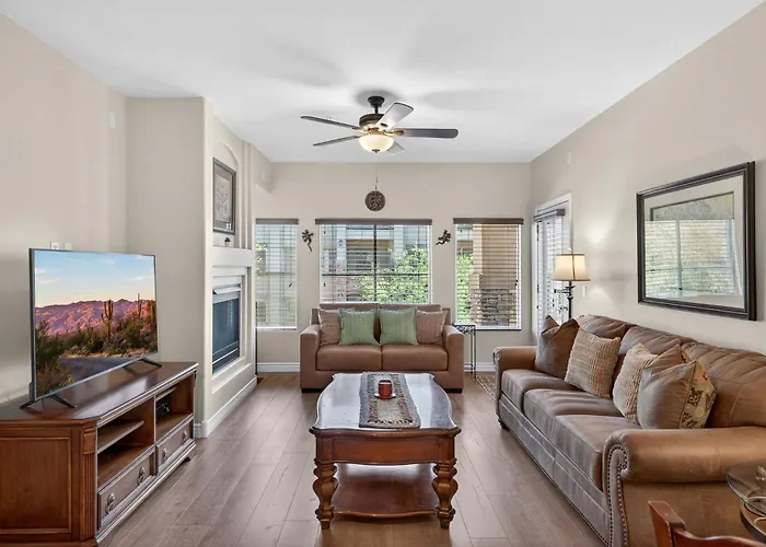 Resort-style At Toscana Of Desert Ridge Ferienhaus